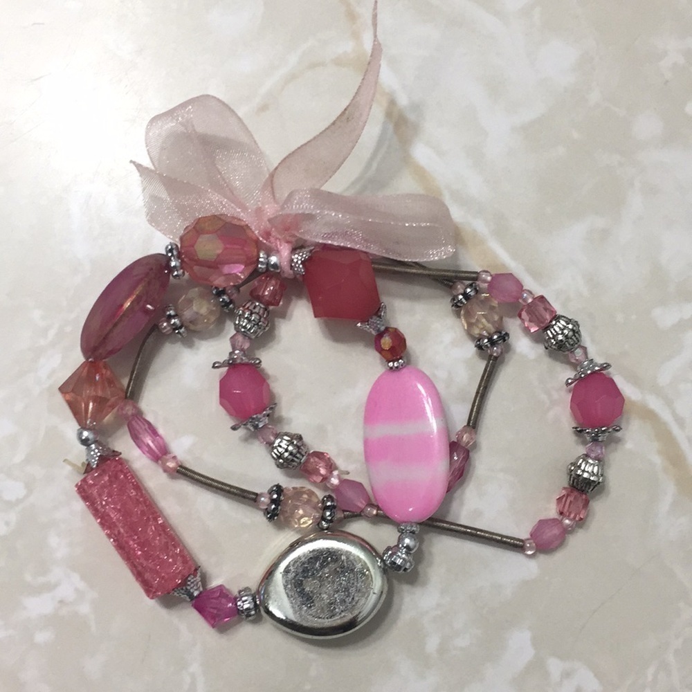 Hallmark Vintage Pink And Silver Stretch Beaded Bracelet Set